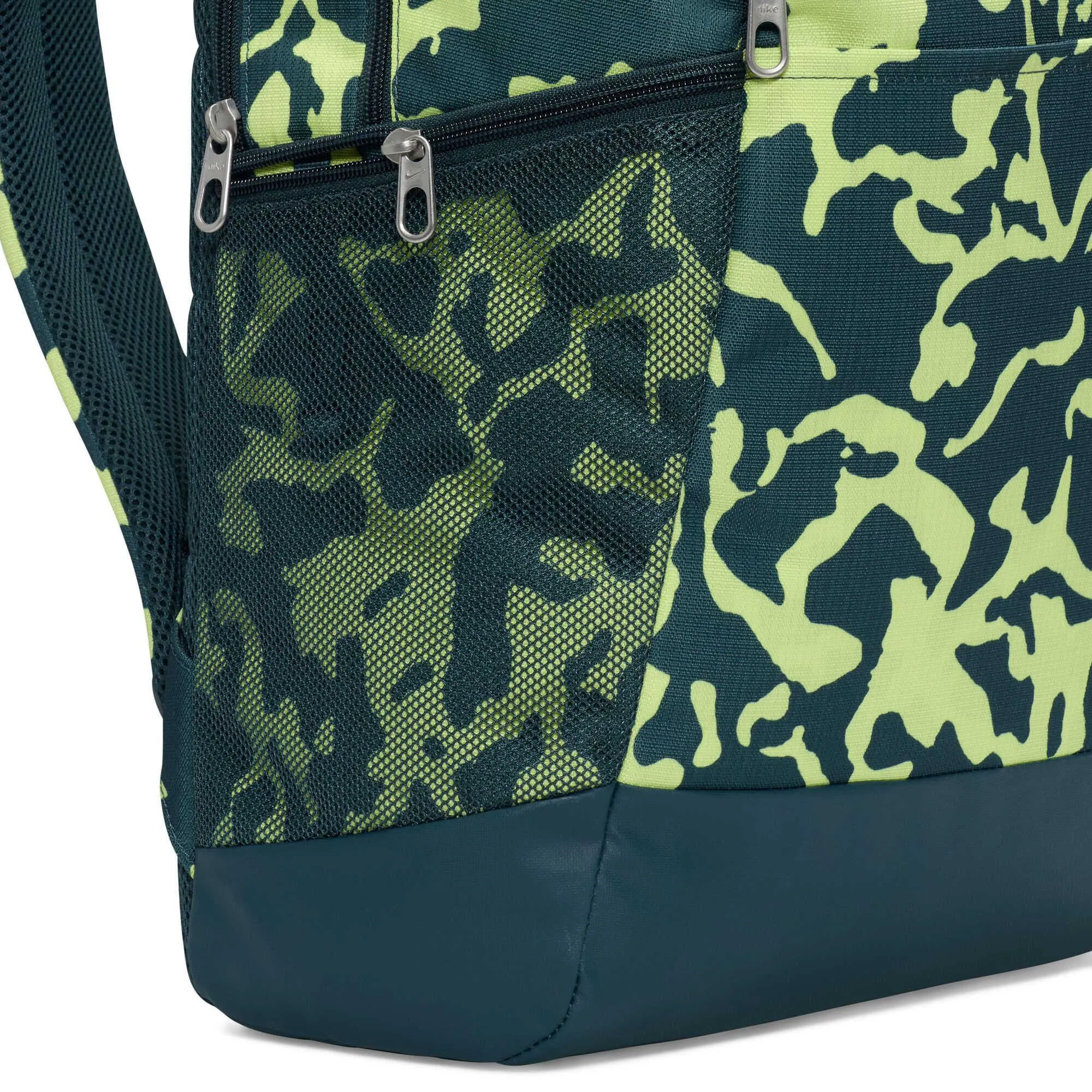 Brasilia 24L Medium Backpack
