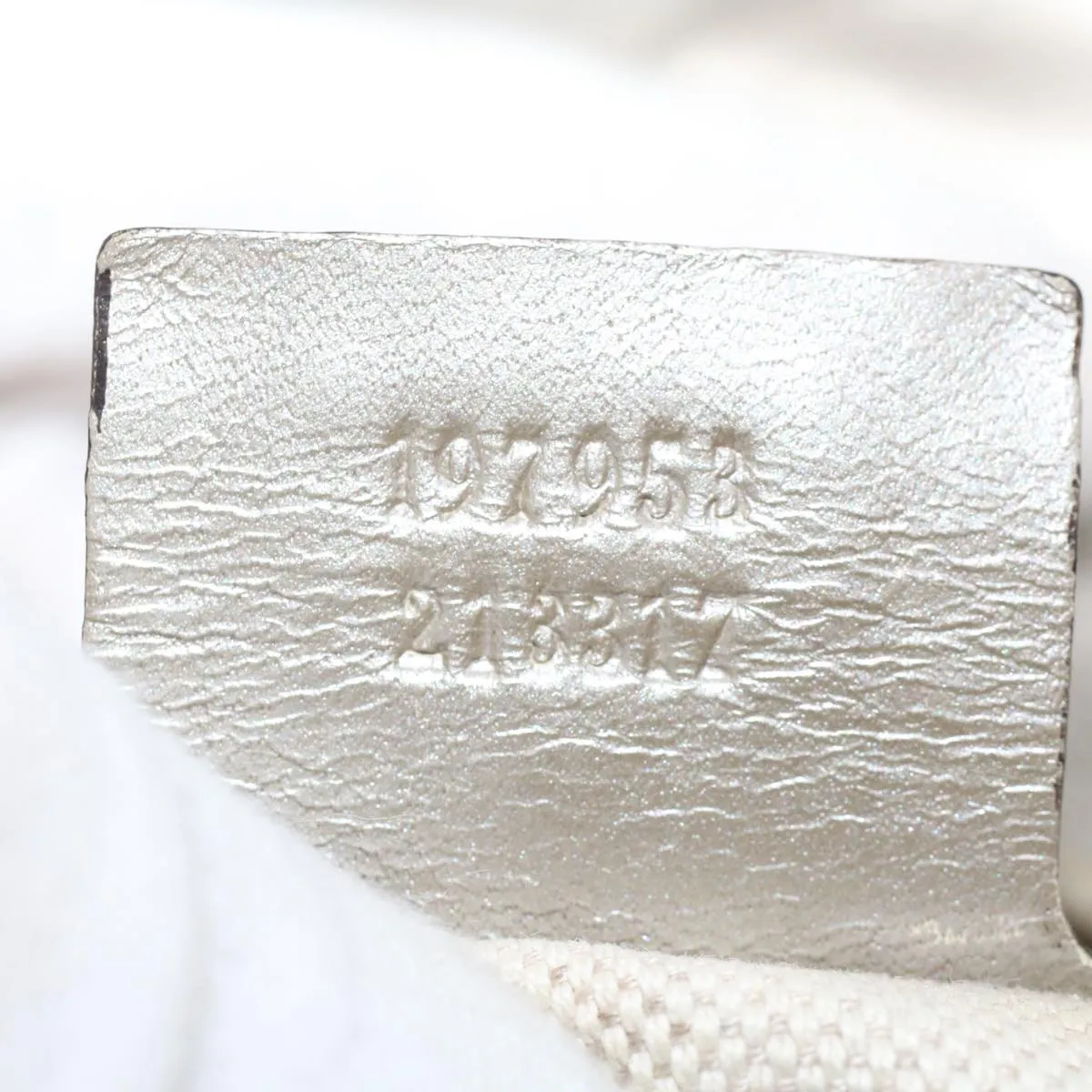 GUCCI GG Canvas Shoulder Bag Silver 197953  uy130