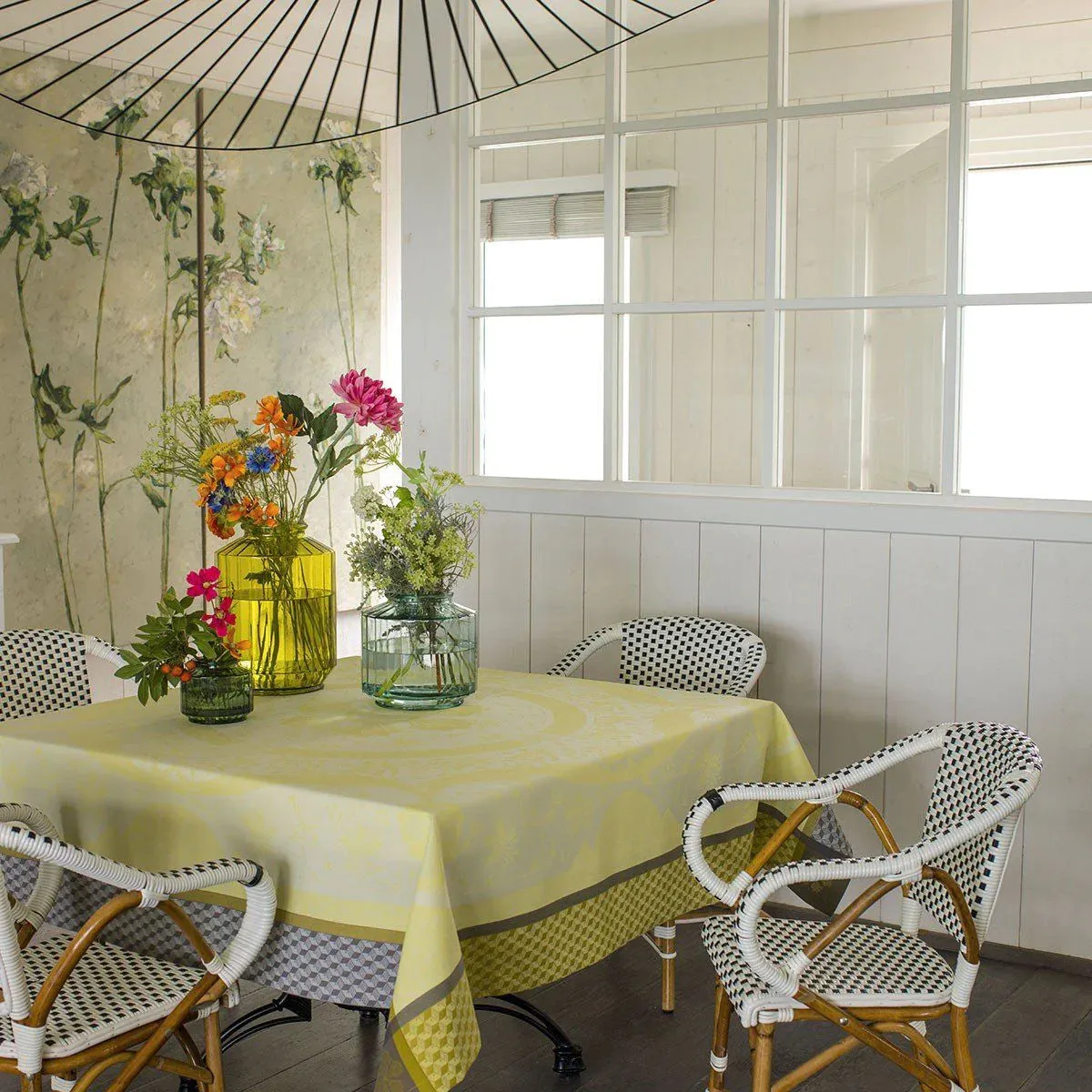 Le Jacquard Francais Tablecloth "Duchesse" Narcissus