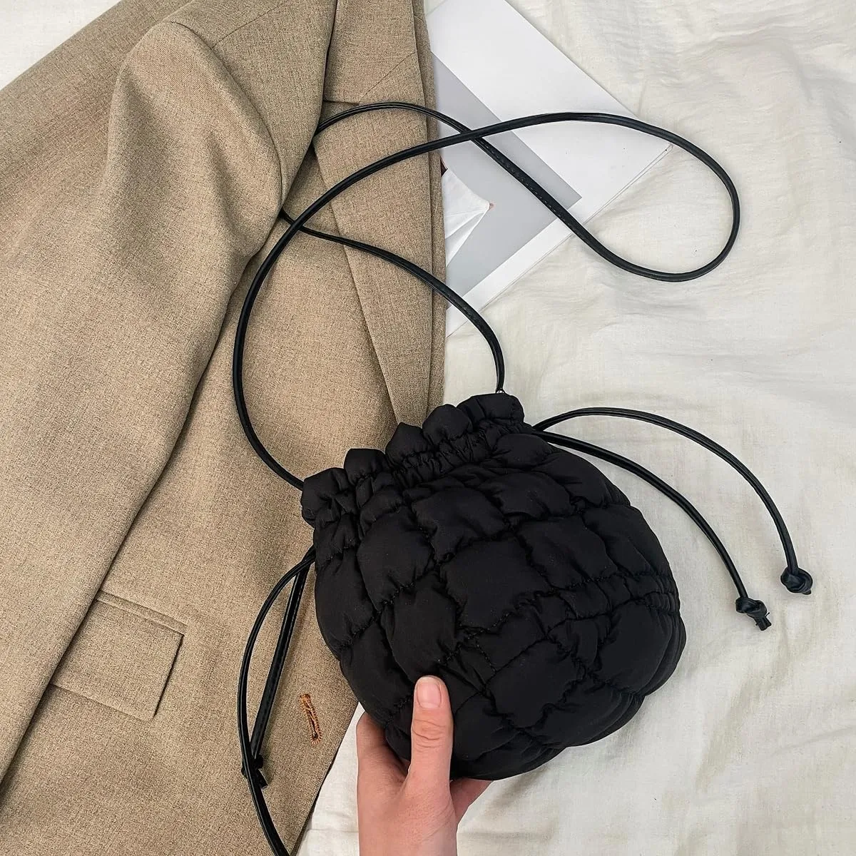Mini Puffer Crossbody Bag for Women Quilted Drawstring Bucket Bag Puffy Purse Shoulder Nylon Hobo Handbag Lightweight